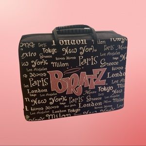 Bratz Doll’s Case & Includes Rare Bratz Dolls/ Clothing